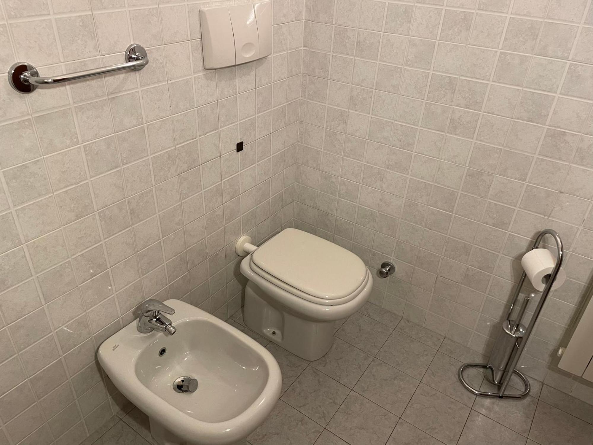 Top-Floor Malpensa Gallarate Mxp-Airport Apartment Bagian luar foto