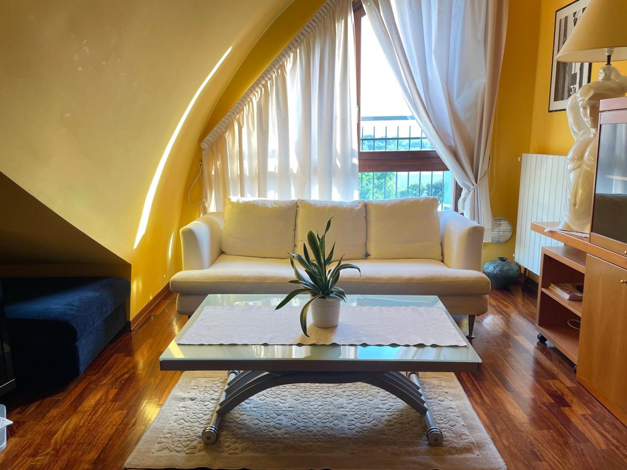 Top-Floor Malpensa Gallarate Mxp-Airport Apartment Bagian luar foto