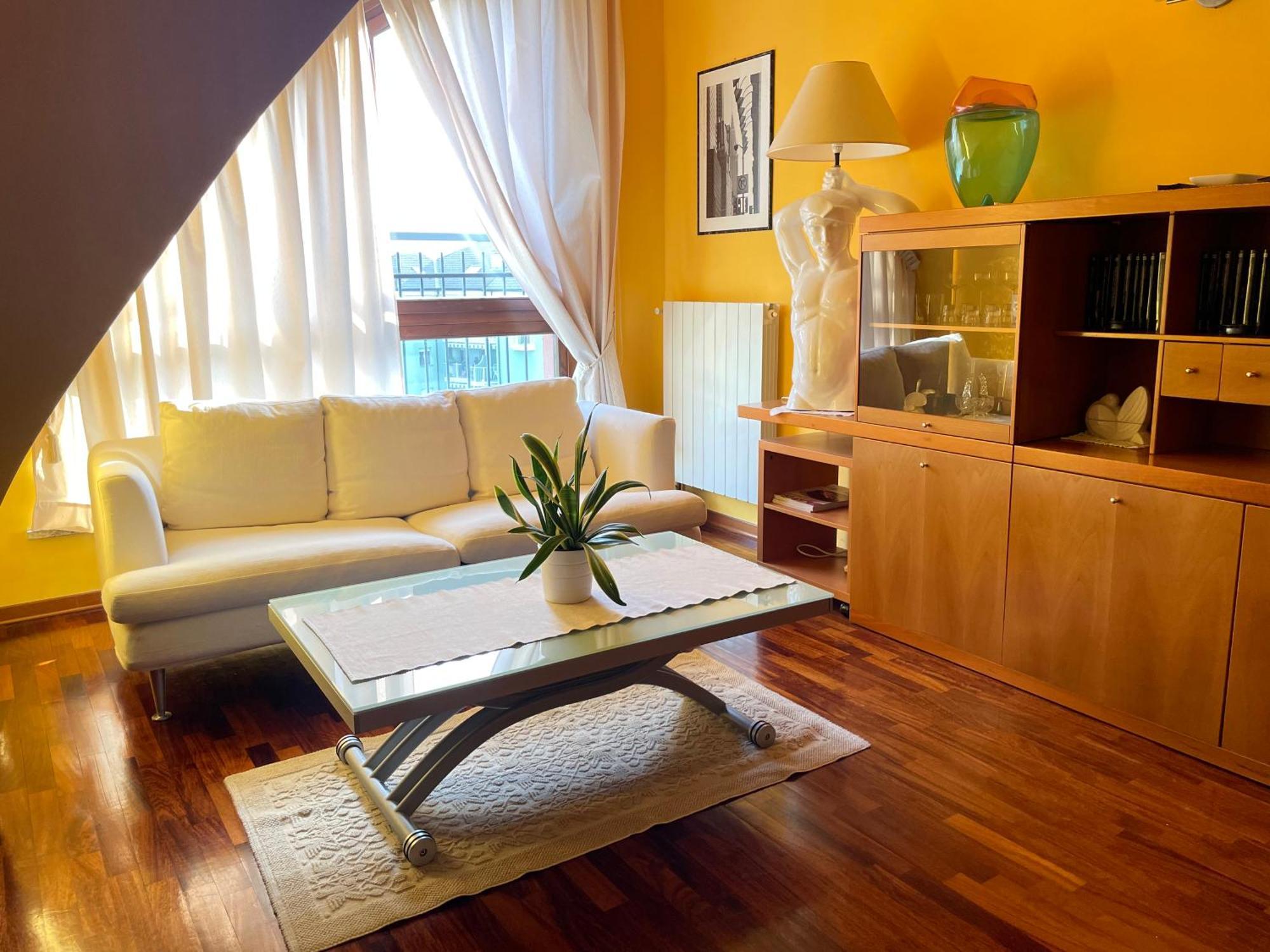 Top-Floor Malpensa Gallarate Mxp-Airport Apartment Bagian luar foto